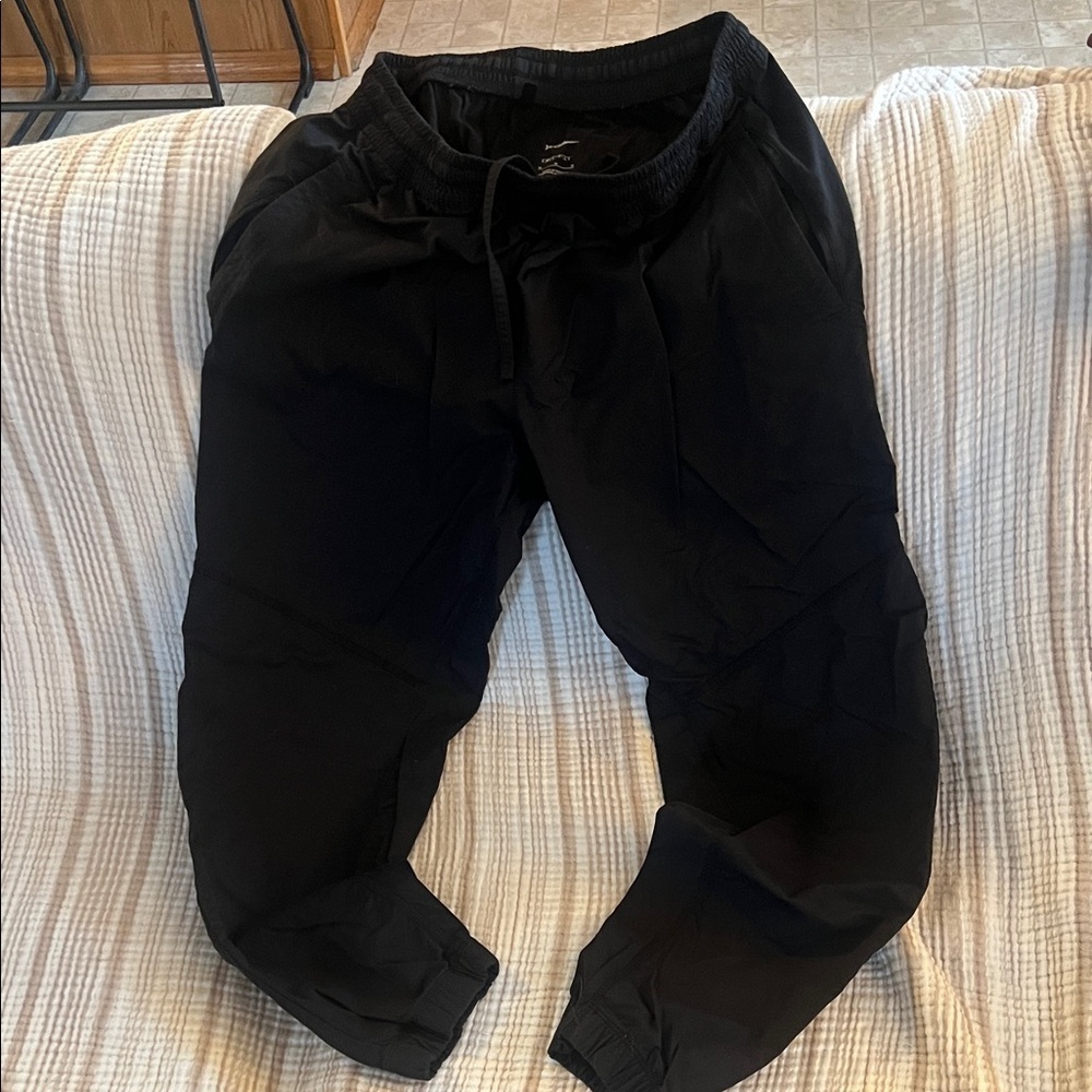 Nike Yoga Woven Joggers​​